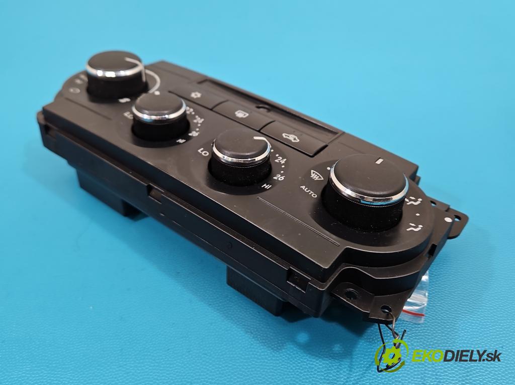 Chrysler 300c 3.0 CRD 218 hp automatic 160 kW 2987 cm3 4- palubní deska panel topení P55111031AG