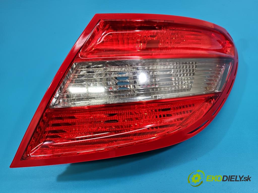 Mercedes C W204 2007-2014 2.2 CDI 136 HP manual 100 kW 2148 cm3 4- svetlo / reflektor zadné pravé A2048203064 (Kľučka dverí ostatné)