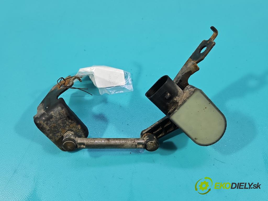 Nissan Qashqai I J10 2006-2013 1.6 16V 114 HP manual 84 kW 1598 cm3 5- snímač nastavenia xenon 53812-89900 (Snímač)