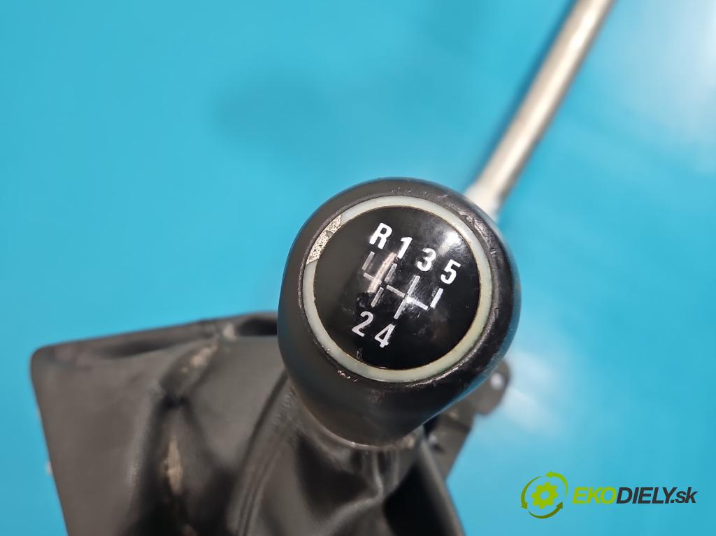 Opel Astra III 2004-2014 1.6 16V 116 HP manual 85 kW 1598 cm3 5- Páka: Změny: stupeň,rýchlosť  (Rýchlostná páka (kulisa))