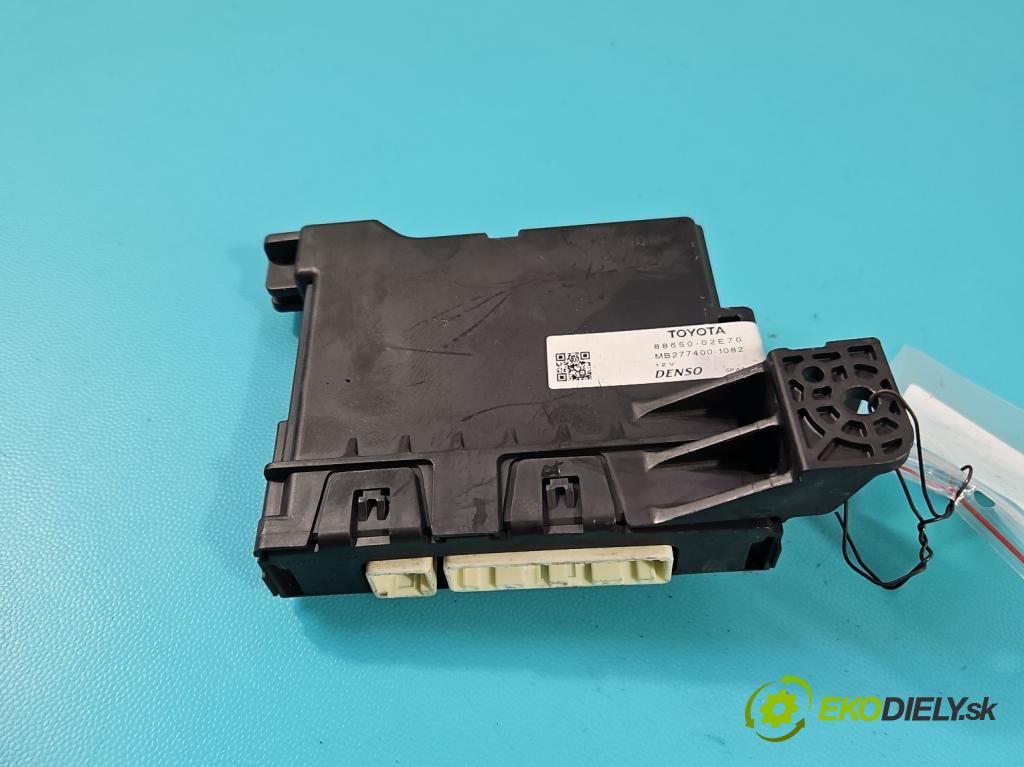 Toyota Auris II 2012-2018 1.6 16V 132  HP manual 97 kW 1598 cm3 5- riadiaca jednotka ostatné 88650-02E70