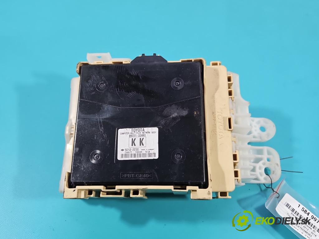 Toyota Auris II 2012-2018 1.6 16V 132  HP manual 97 kW 1598 cm3 5- riadiaca jednotka ostatné 89221-02480