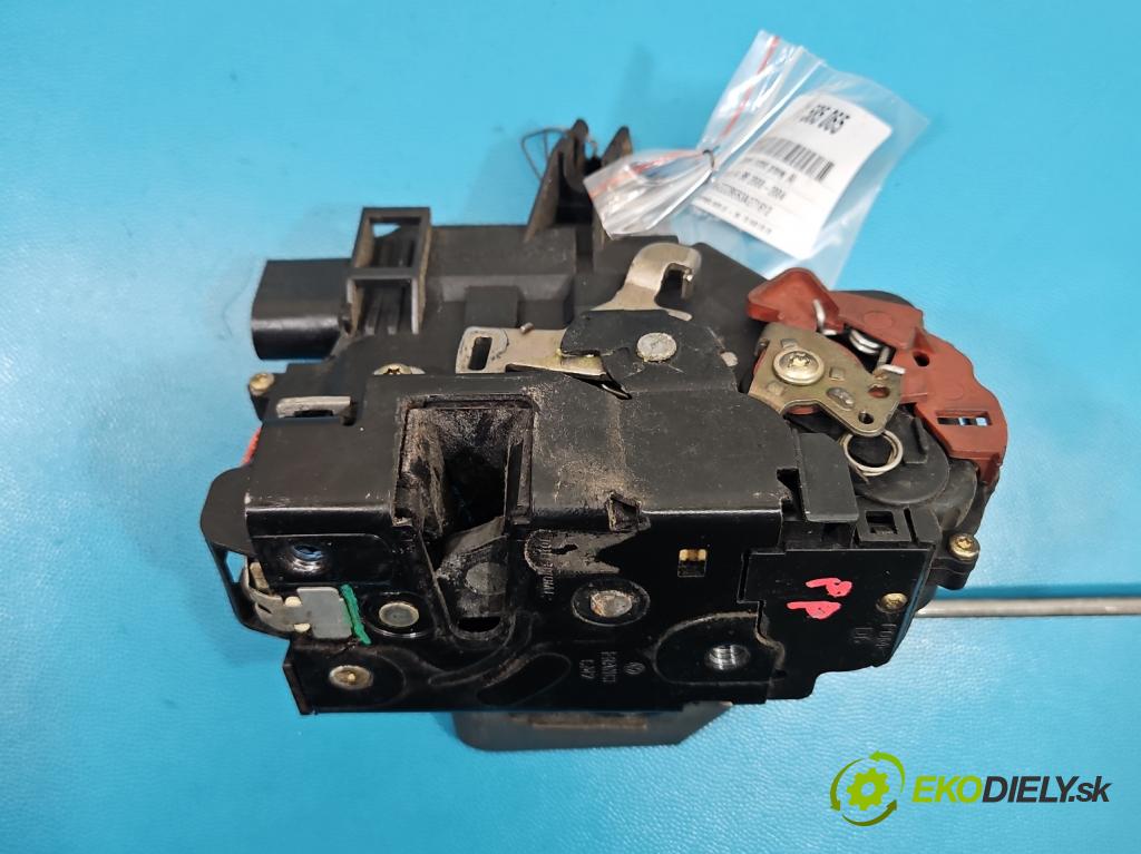 Audi A4 B6 2000-2004 1.9 tdi 131 HP manual 96 kW 1896 cm3 5- zámok predné pravý 8E1837016C