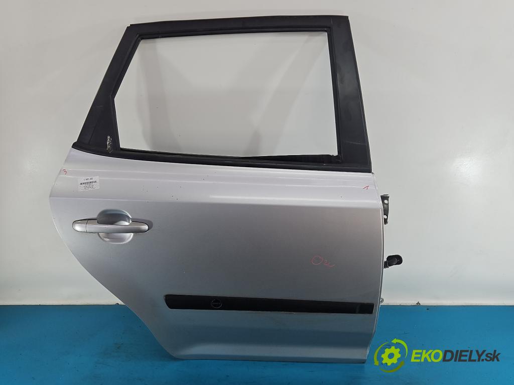 Kia Ceed I 2006-2012 1.6 crdi 90 HP manual 66 kW 1582 cm3 5- dvere zadné pravé  (Kľučka dverí ostatné)