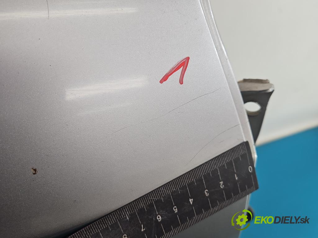 Kia Ceed I 2006-2012 1.6 crdi 90 HP manual 66 kW 1582 cm3 5- dvere zadné pravé  (Kľučka dverí ostatné)