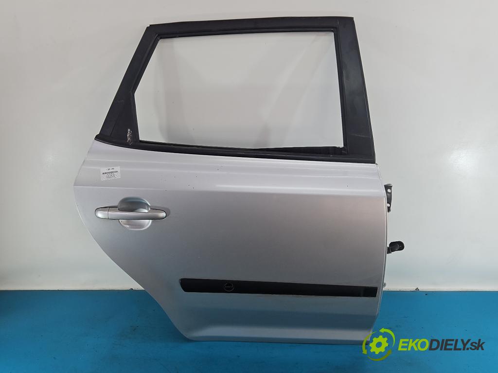 Kia Ceed I 2006-2012 1.6 crdi 90 HP manual 66 kW 1582 cm3 5- dvere zadné pravé  (Kľučka dverí ostatné)
