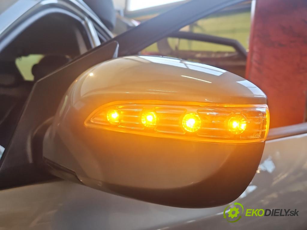 Hyundai Ix35 2.0 crdi 184hp manual 135 kW 1995 cm3 5- zrkadlo ľavé 876102Y060 (Kľučka dverí ostatné)