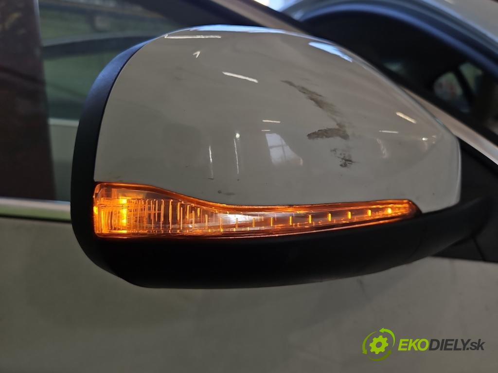 Volvo S60 II 2010-2018 2.5 T5 250 hp automatic 184 kW 2497 cm3 4- zpětné zrcátko pravé  (Klika dveří ostatní)