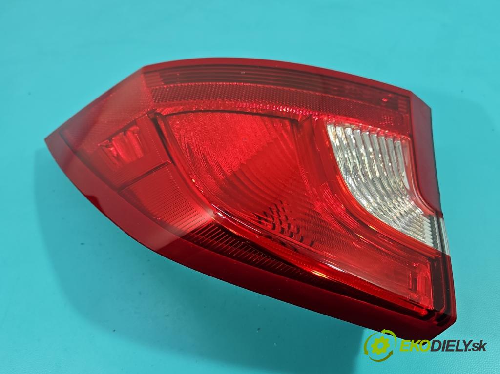 Volvo S60 II 2010-2018 2.5 T5 250 HP automatic 184 kW 2497 cm3 4- svetlo / reflektor zadné pravé 30796268 (Kľučka dverí ostatné)