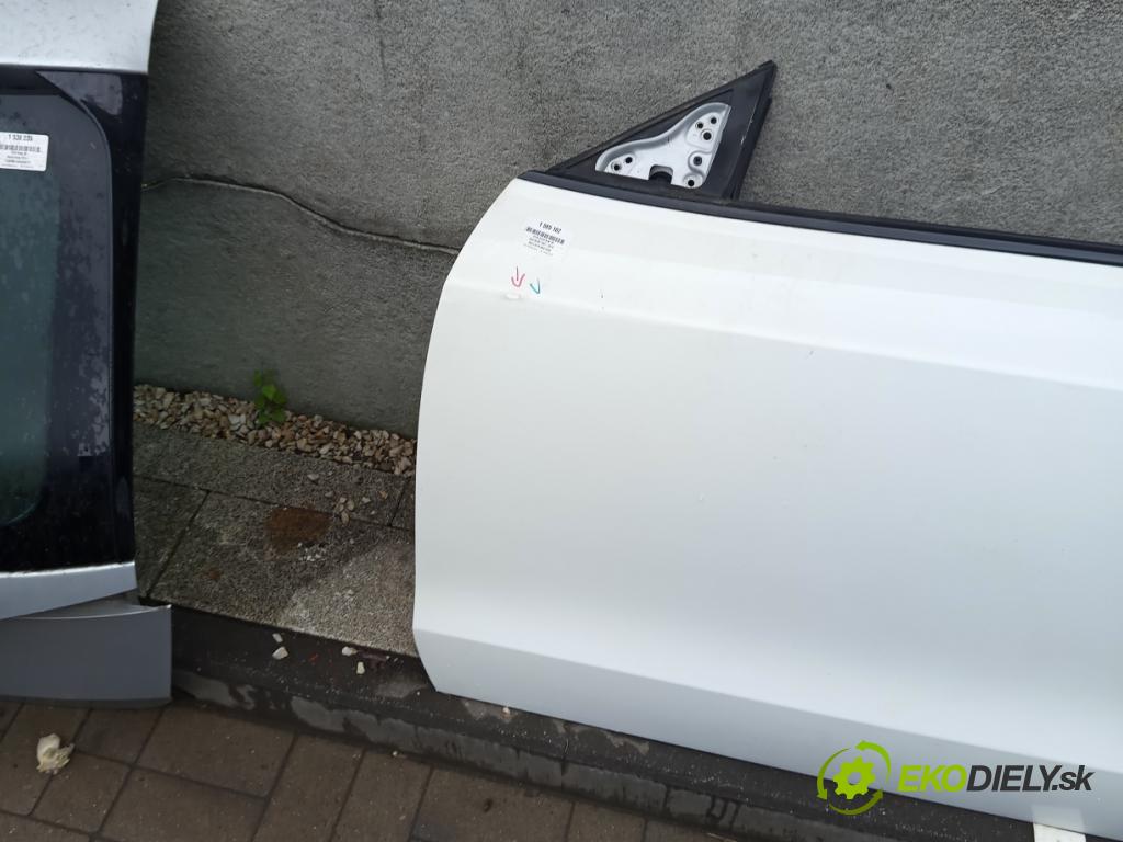 Audi A5 8T 2007-2016 2.0 TFSI 211KM automatic 155 kW 1984 cm3 2- dvere predné ľavé  (Kľučka dverí ostatné)