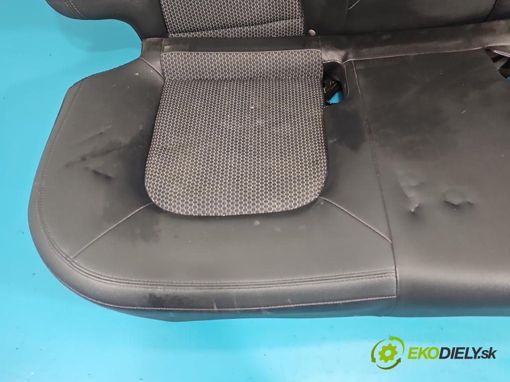 Hyundai Ix35 2.0 crdi 184hp manual 135 kW 1995 cm3 5- sedačke: komplet
