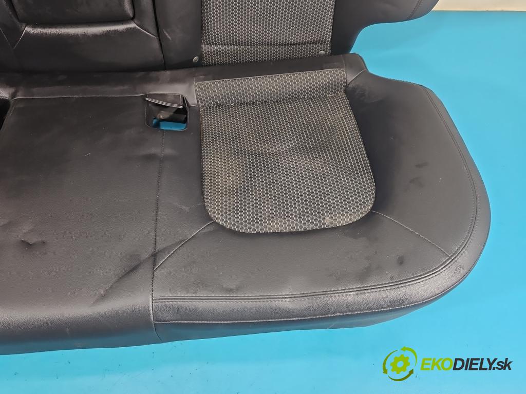Hyundai Ix35 2.0 crdi 184hp manual 135 kW 1995 cm3 5- sedačke: komplet