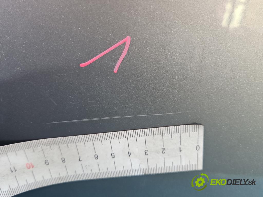 Hyundai Ix35 2.0 crdi 184hp manual 135 kW 1995 cm3 5- dvere predné ľavé (Kľučka dverí ostatné)
