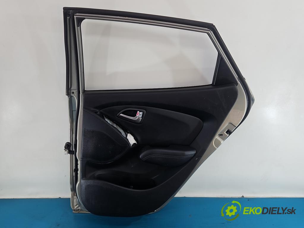 Hyundai Ix35 2.0 crdi 184hp manual 135 kW 1995 cm3 5- dvere zadné pravé  (Kľučka dverí ostatné)