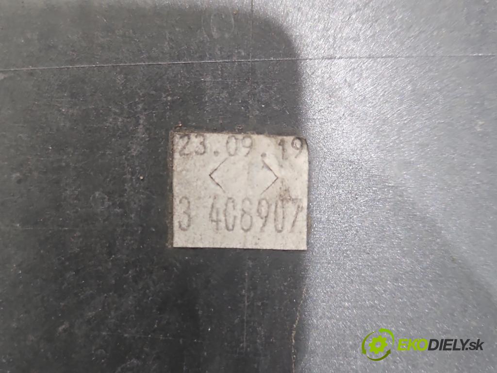 Mercedes C W204 2007-2014 2.2 CDI 136 HP manual 100 kW 2148 cm3 4- nárazník zadné  (Kľučka dverí ostatné)