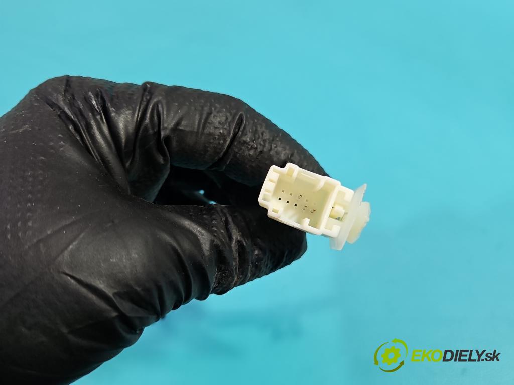 Bmw 3 G20 2018- 2.0 T 156 HP automatic 115 kW 1998 cm3 4- Zväzok: dvere zadné pravých 5A4A7B3-01