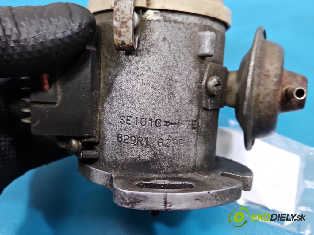 Fiat Uno 1.0 8V 46KM manual 34 kW 999 cm3 3- rozdeľovač  (Rozdeľovač)