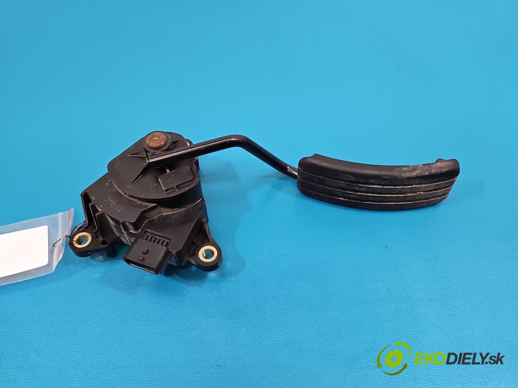 Renault Scenic II 2003-2009 1.6 16V 113 HP manual 83 kW 1598 cm3 5- pedal plyn potenciometr: 8200159647