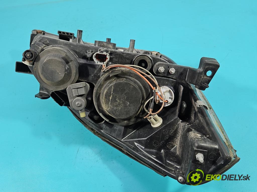 Nissan Primera P12 2001-2007 1.8 16V 116 HP manual 85 kW 1769 cm3 5- Reflektor: ľavý  (Kľučka dverí ostatné)