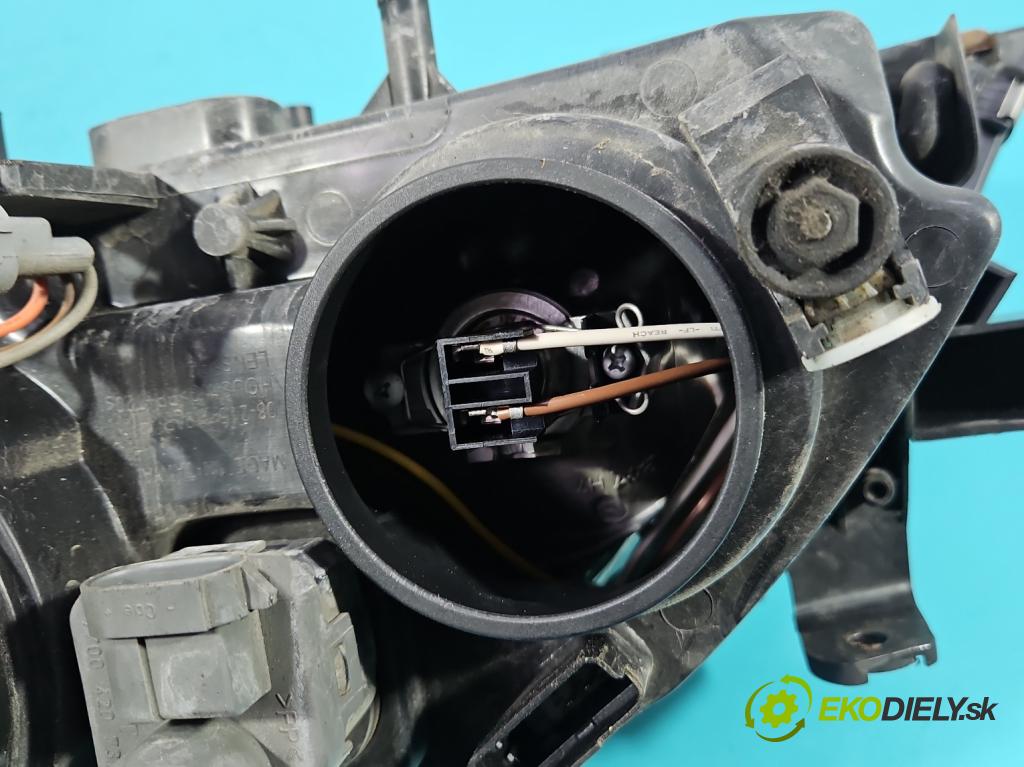 Nissan Primera P12 2001-2007 1.8 16V 116 HP manual 85 kW 1769 cm3 5- Reflektor: pravý  (Svetlo predné pravé)