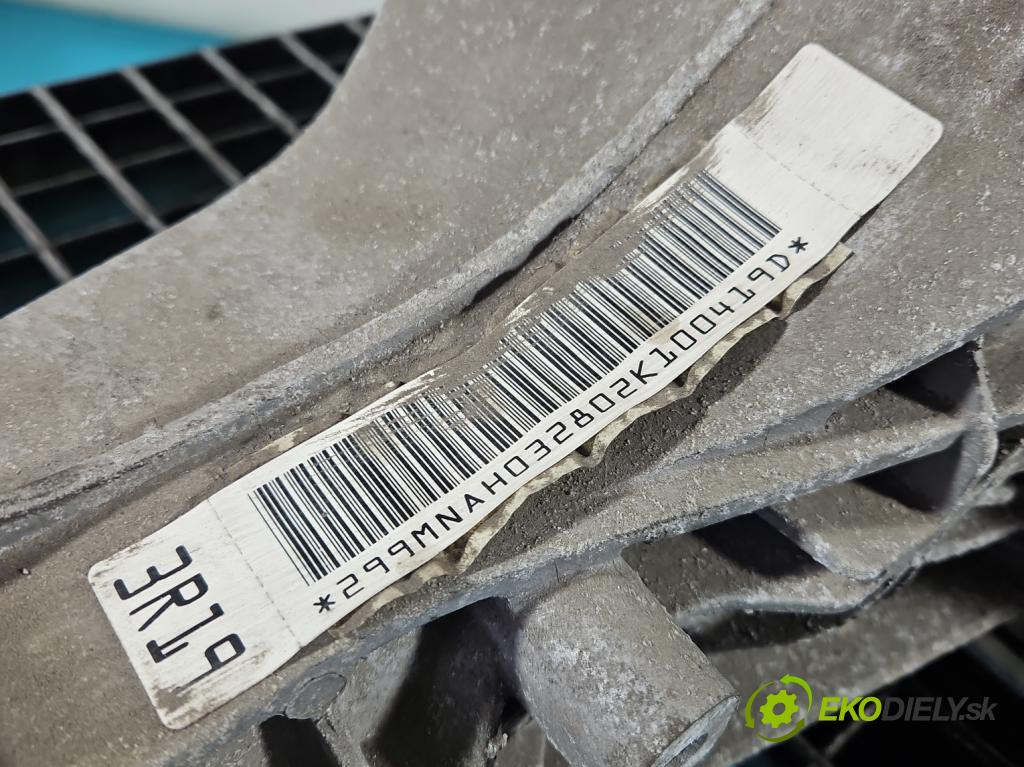 Audi A4 B8 2007-2015 2.0 TFSI 211KM automatic 155 kW 1984 cm3 5- Most: zadní: MNA