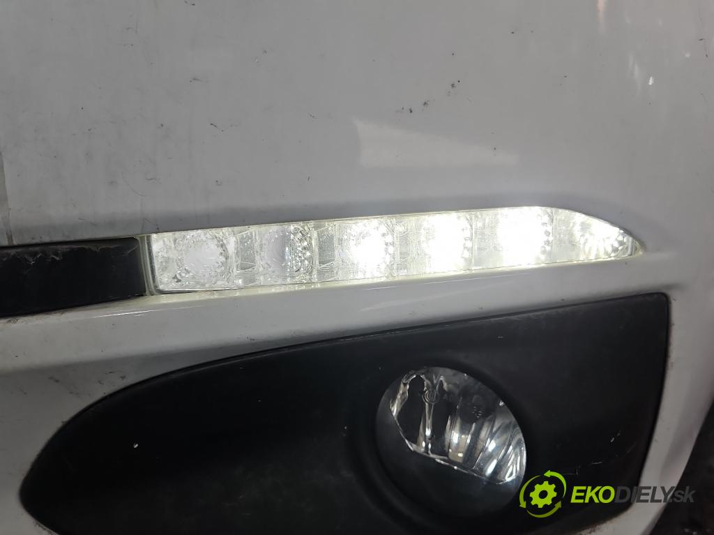 Peugeot 301 1.6 hdi 99 HP manual 73 kW 1560 cm3 4- Svetlo: prevádzky ľavé 9802795580
