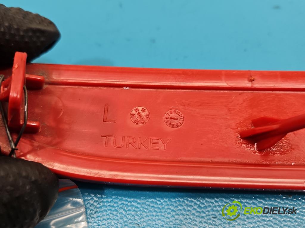 Toyota Auris II 2012-2018 1.6 16V 132 hp manual 97 kW 1598 cm3 5- Odraz: