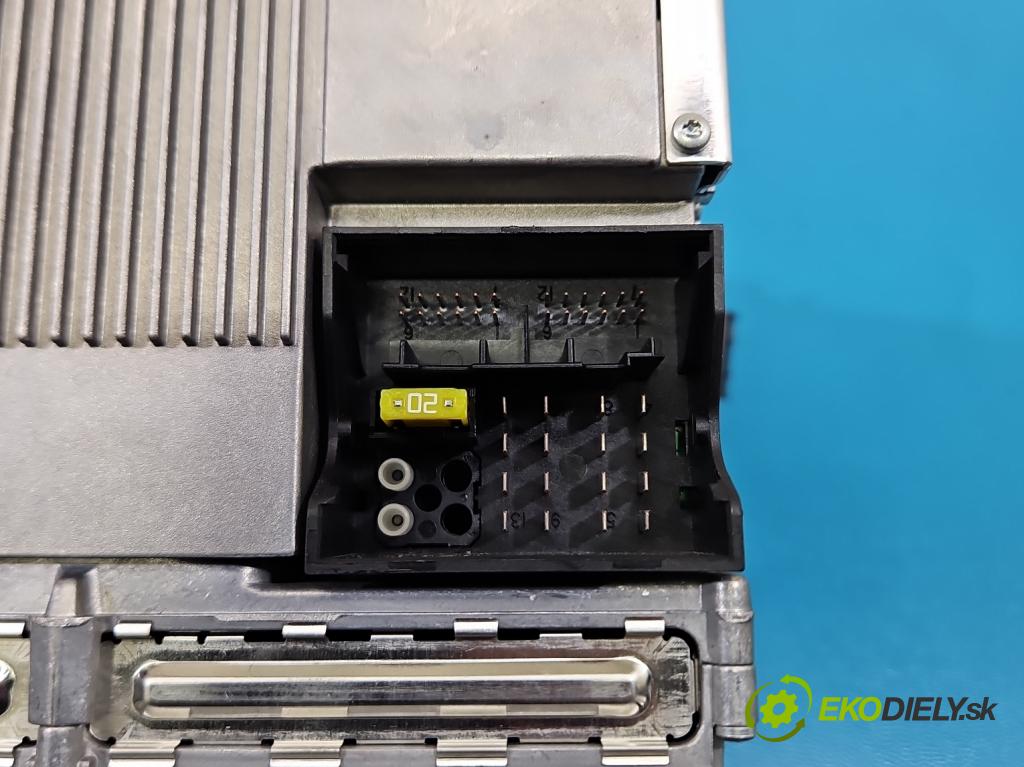Bmw 3 E90 2005-2013 3.0d 231 hp automatic 170 kW 2993 cm3 5- Radio továrna: 9148016