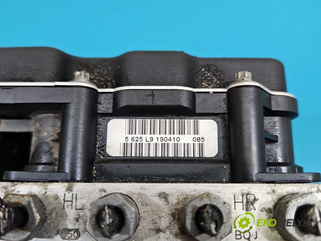 Audi A4 B8 2007-2015 2.0 TFSI 211KM automatic 155 kW 1984 cm3 5- čerpadlo abs 8K0907379BE (Pumpa ABS)