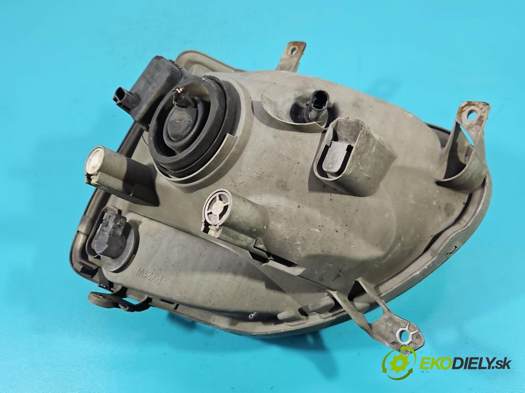 Suzuki Wagon R+ 1.3 16V 76 HP manual 56 kW 1298 cm3 5- Reflektor: pravý  (Svetlo predné pravé)