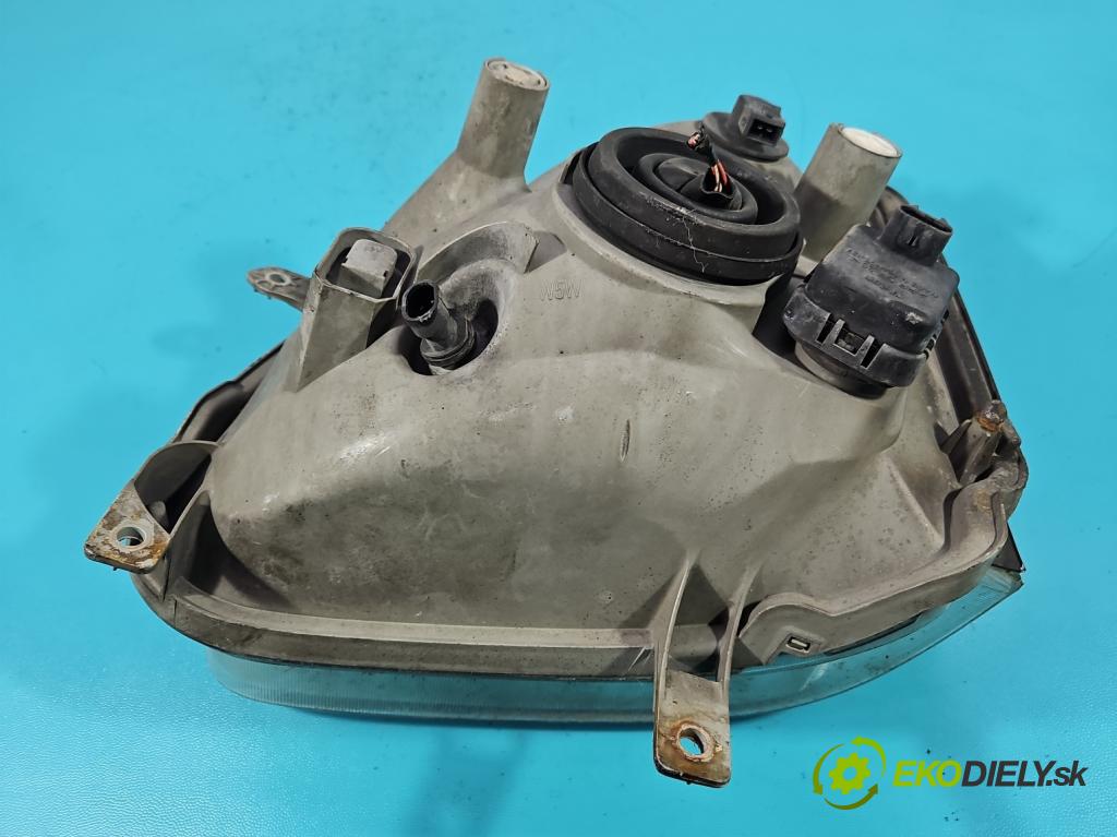 Suzuki Wagon R+ 1.3 16V 76 HP manual 56 kW 1298 cm3 5- Reflektor: pravý  (Svetlo predné pravé)