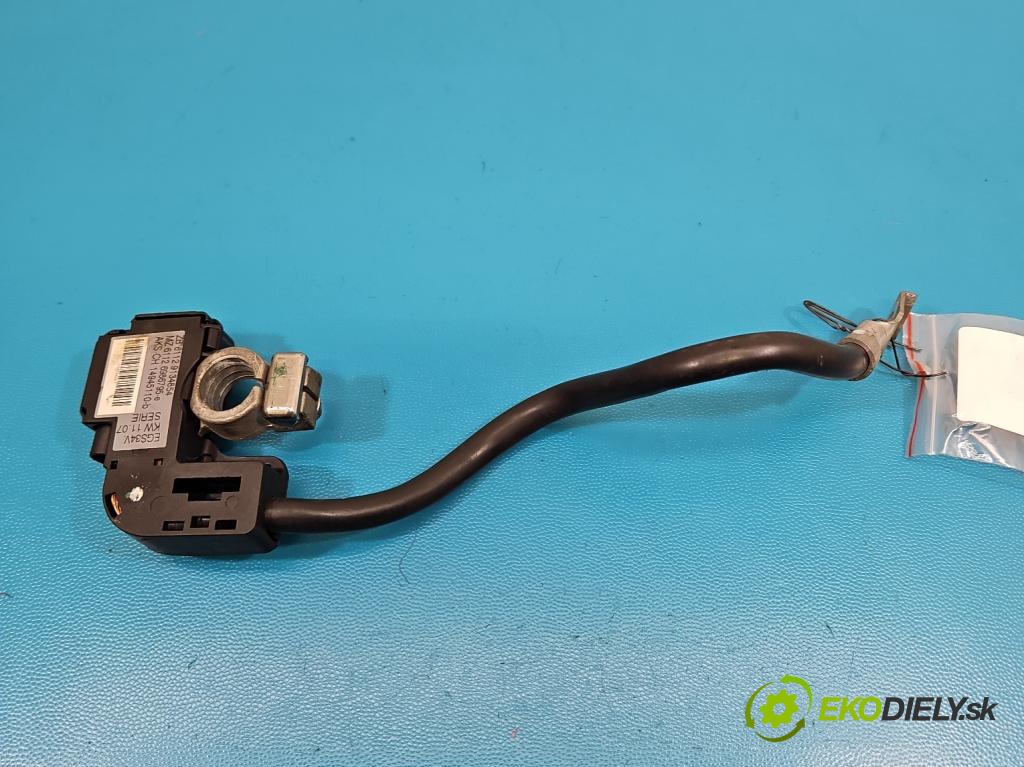 Bmw 3 E90 2005-2013 3.0d 231 hp automatic 170 kW 2993 cm3 5- kontakt mínus: 9134854