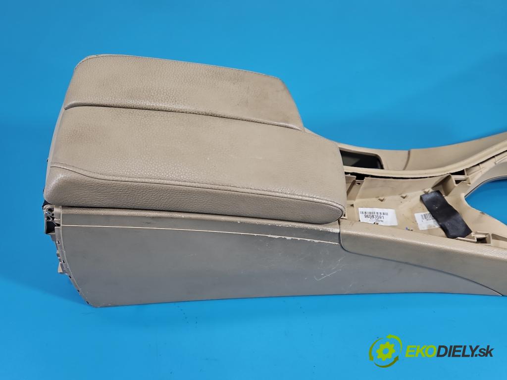 Bmw 3 E90 2005-2013 3.0d 231 HP automatic 170 kW 2993 cm3 5- operadlo 96593591 (Lakťová opierka)