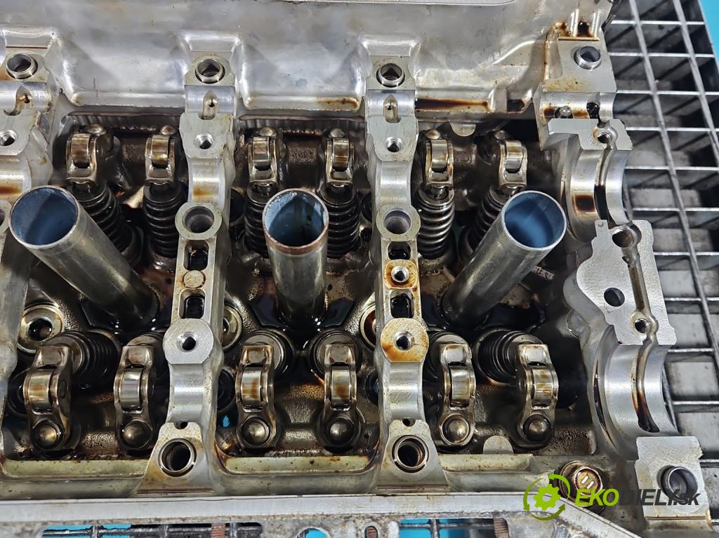 Toyota Auris II 2012-2018 1.6 16V 132  HP manual 97 kW 1598 cm3 5- Hlava: motora 1ZR