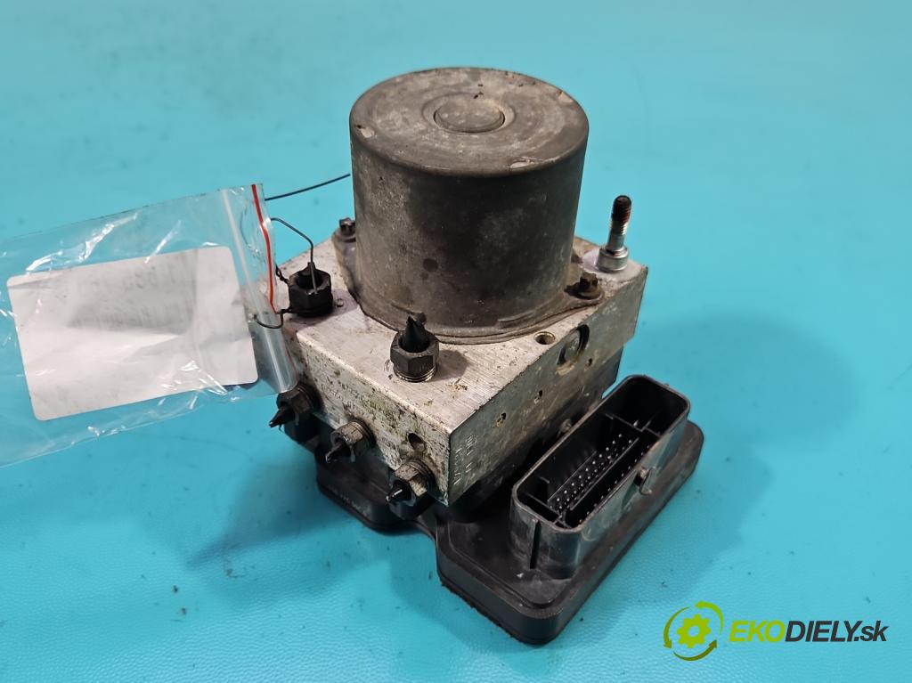 Toyota Auris II 2012-2018 1.6 16V 132 hp manual 97 kW 1598 cm3 5- čerpadlo abs 44540-02520 (Pumpa ABS)
