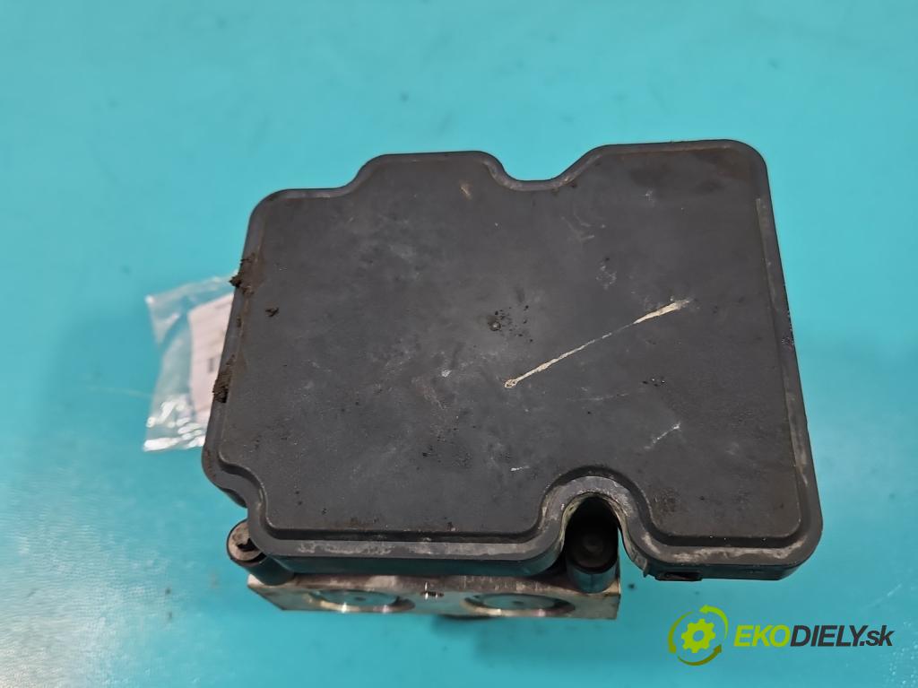 Toyota Auris II 2012-2018 1.6 16V 132  HP manual 97 kW 1598 cm3 5- čerpadlo abs 44540-02520 (Pumpa ABS)