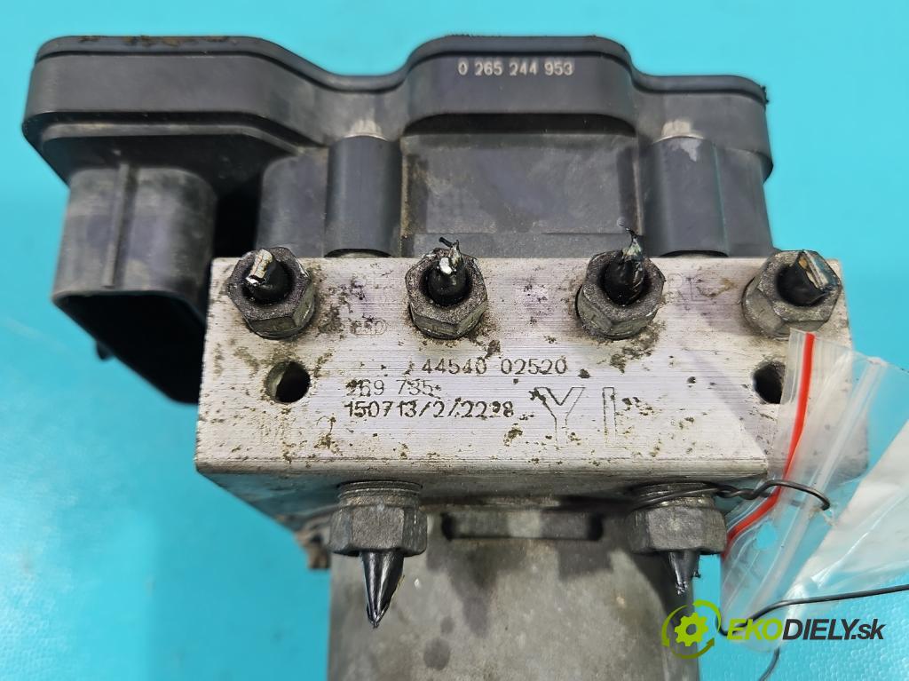 Toyota Auris II 2012-2018 1.6 16V 132  HP manual 97 kW 1598 cm3 5- čerpadlo abs 44540-02520 (Pumpa ABS)