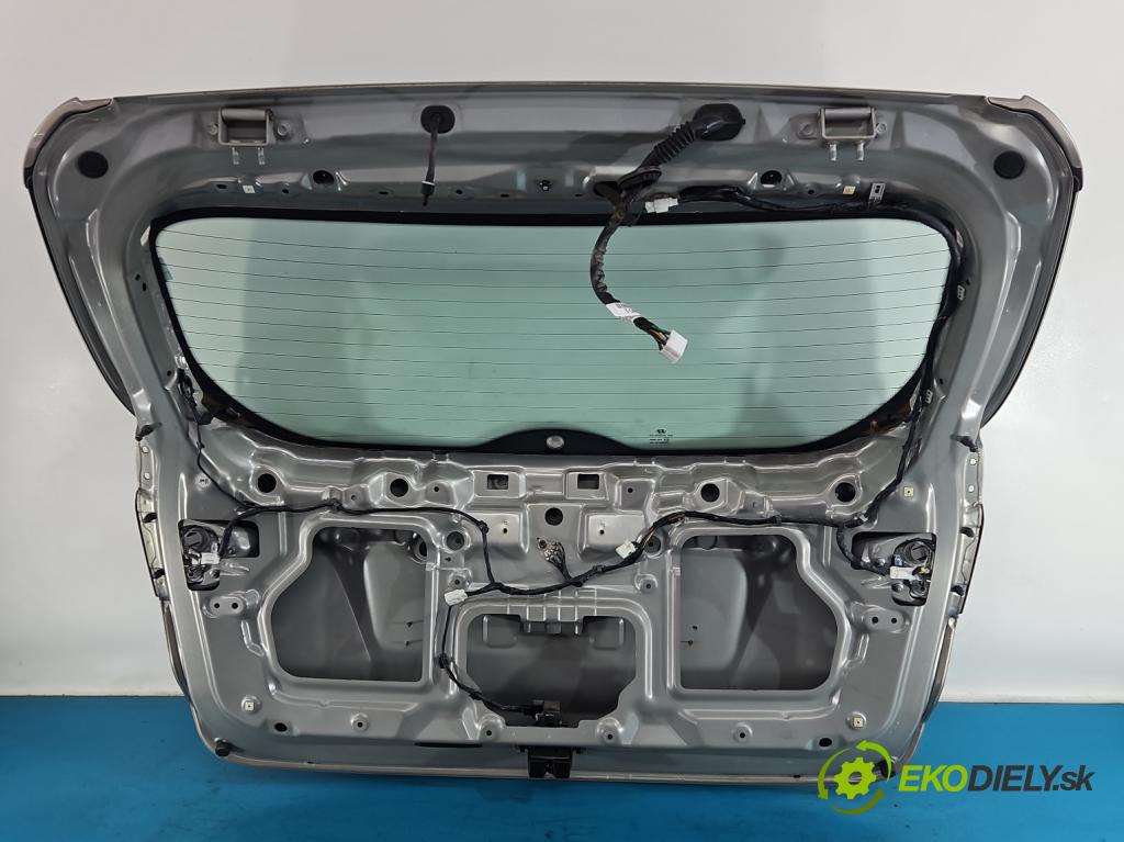 Hyundai Ix35 2.0 crdi 184 hp manual 135 kW 1995 cm3 5- zadní kufrové dveře  (Zadní kapota (kufr))
