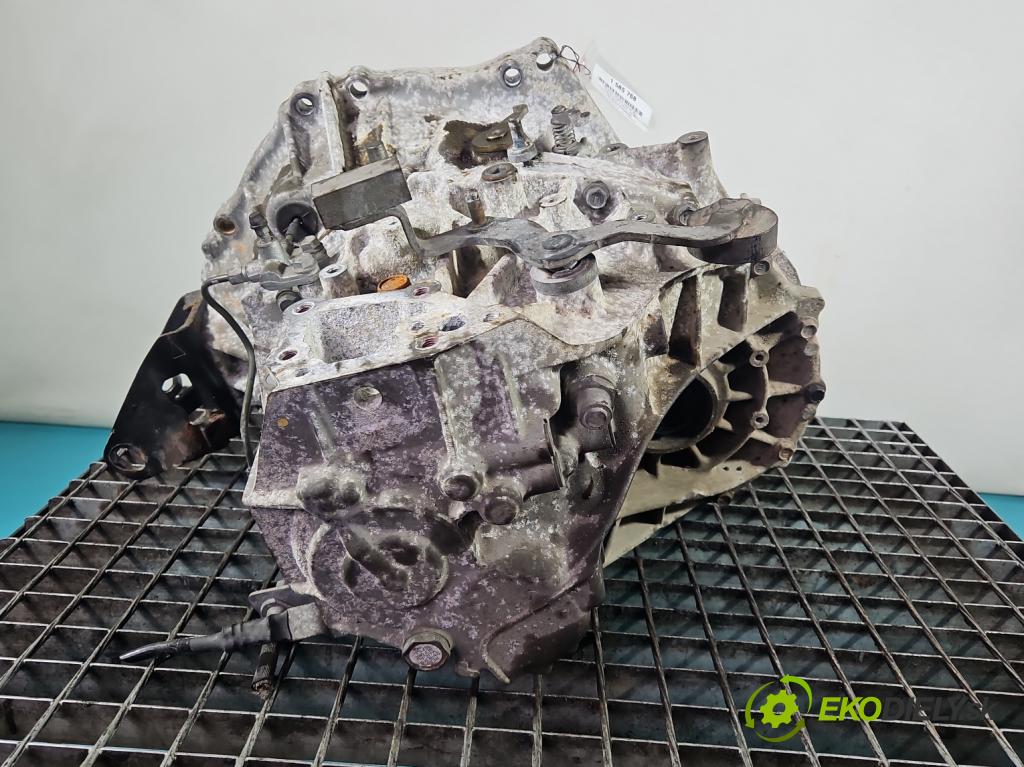 Toyota Auris II 2012-2018 1.6 16V 132  HP manual 97 kW 1598 cm3 5- prevodovka stupeň,rýchlosť manual 31115-05031
