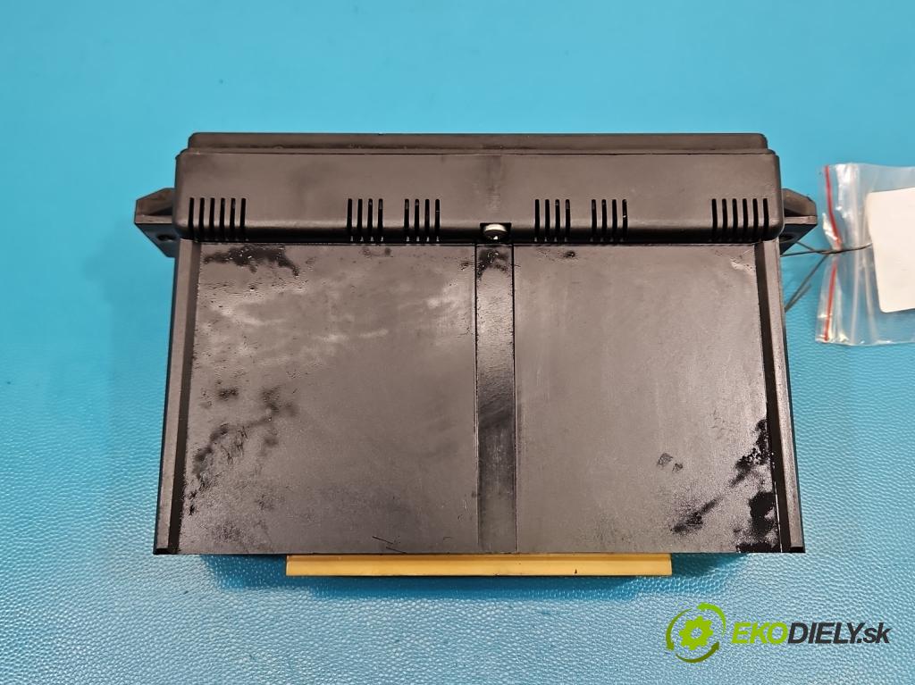 Audi A4 B5 1994-2001 1.9 tdi 110 HP manual 81 kW 1896 cm3 4- panel kúrenia 8L0820043D