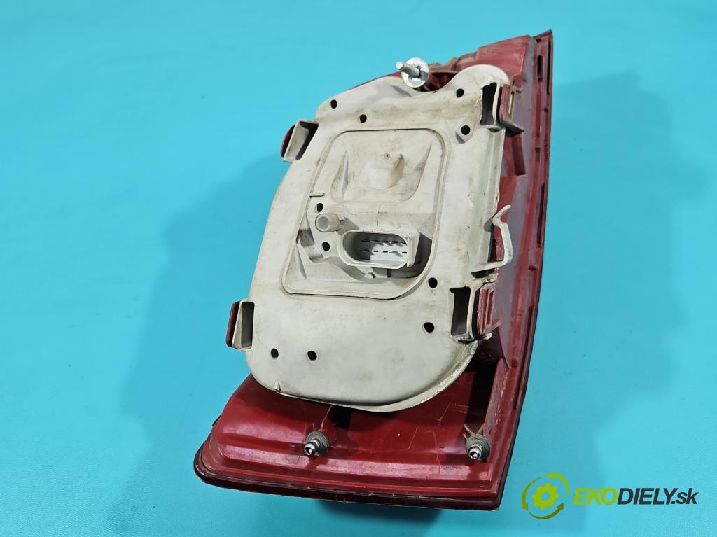 Audi A6 C6 2004-2011 2.0 tdi 140 HP manual 103 kW 1968 cm3 4- svetlo / reflektor zadné pravé  (Kľučka dverí ostatné)