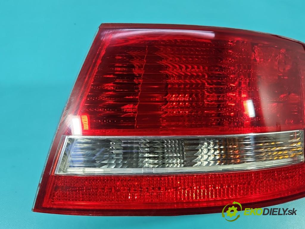 Audi A6 C6 2004-2011 2.0 tdi 140 HP manual 103 kW 1968 cm3 4- svetlo / reflektor zadné pravé  (Kľučka dverí ostatné)