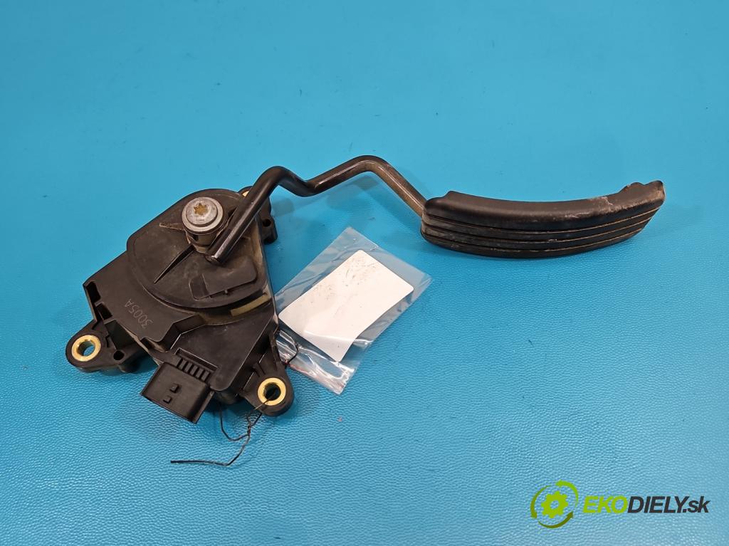 Renault Clio III 2005-2012 1.2 16V 75 hp manual 55 kW 1149 cm3 5- pedal plyn: potenciometr: 8200297335
