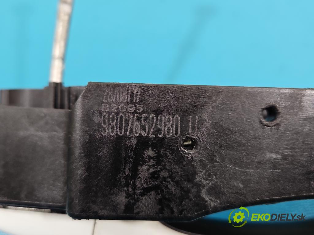 Peugeot 301 1.6 hdi 99 HP manual 73 kW 1560 cm3 4- rukoväť predné ľavé mimo: 9807652980 (Kľučka dverí vonkajšia predná ľavá)