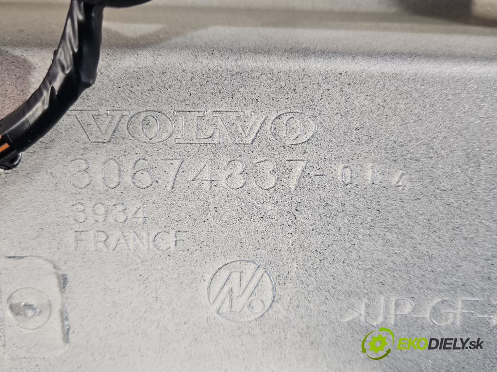 Volvo V70 III 2007-2016 2.0 D4 181KM manual 133 kW 1969 cm3 5- zadní kufrové dveře 30674837 (Zadní kapota (kufr))