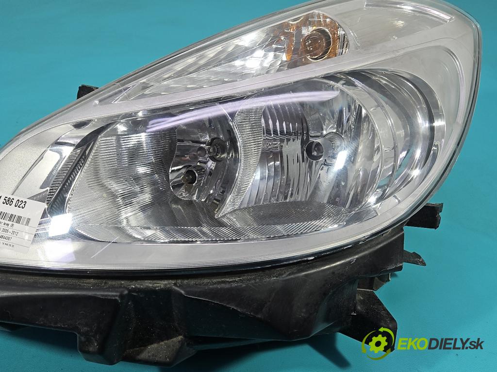 Renault Clio III 2005-2012 1.2 16V 75 HP manual 55 kW 1149 cm3 5- Reflektor: ľavý  (Kľučka dverí ostatné)