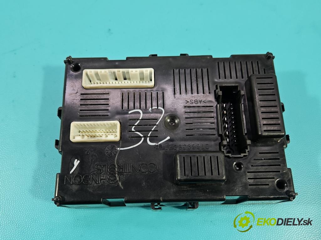 Renault Clio III 2005-2012 1.2 16V 75 HP manual 55 kW 1149 cm3 5- riadiaca jednotka ostatné 8200343732