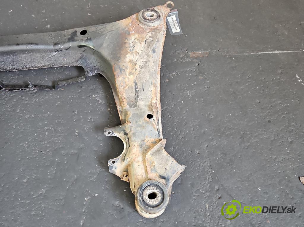 Audi A4 B5 1994-2001 1.9 tdi 110 hp manual 81 kW 1896 cm3 4- výztuha motoru
