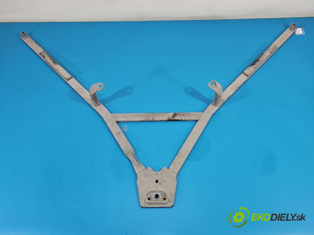 Bmw 3 E90 2005-2013 3.0d 231 HP automatic 170 kW 2993 cm3 5- Vzpěra: