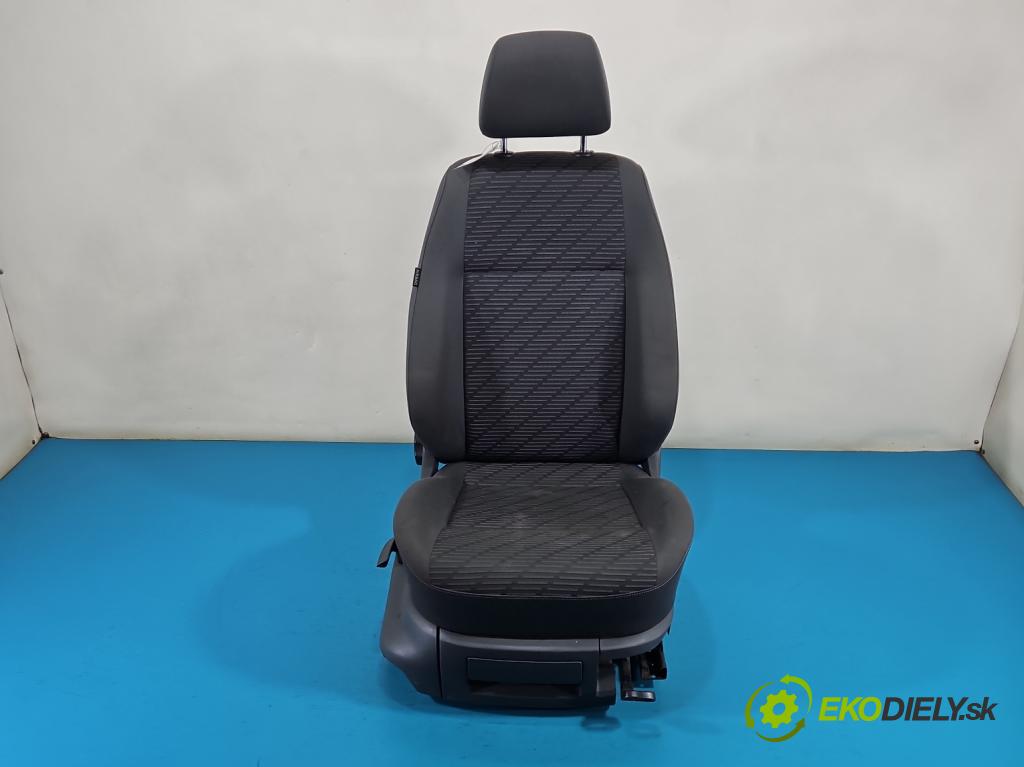 Vw Caddy III 2K 2003-2020 2.0 tdi 140 HP manual 103 kW 1968 cm3 5- Sedačka pravý  (Sedadlo)